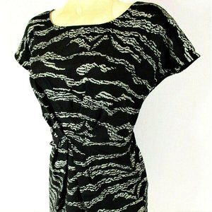 Guess womens XS black PLEATED zip back top (B5)E2